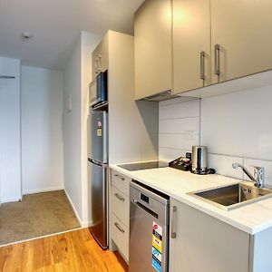 One-Bedroom King Suite